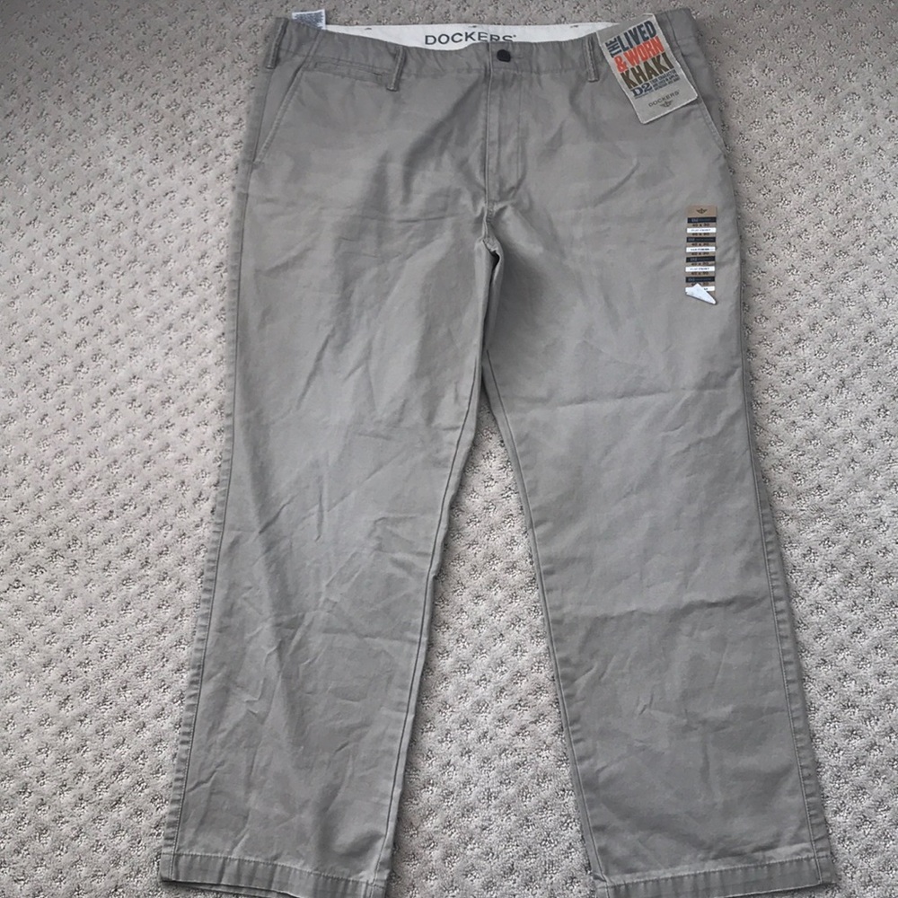 Dockers khakis NWT - size 40w 30l